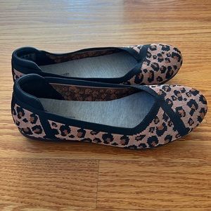 Clarks Cloudstepper Cheetah Flat
